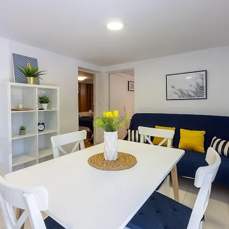 Modernes Nur 300 Meter Zum Mit Grillplatz Und Privatparkplatz Apartment Dramalj