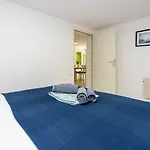 Modernes Nur 300 Meter Zum Mit Grillplatz Und Privatparkplatz *